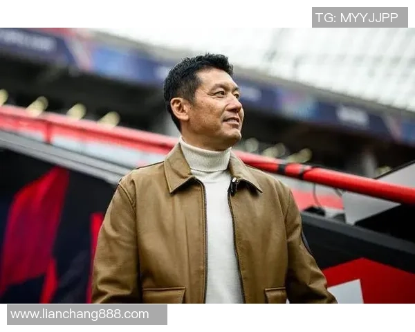 足球球星惊喜现身视频通话带来难忘互动瞬间